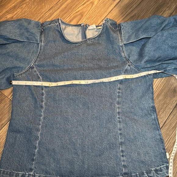 Levi’s denim puff sleeve top - Picture 5 of 11